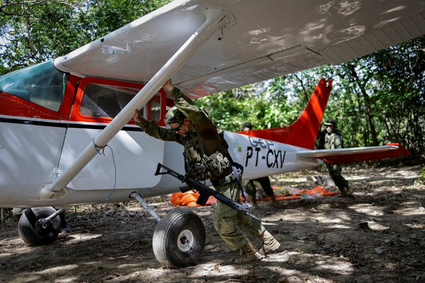 Simuladores de vuelo en pistas clandestinas e IA: la batalla por las tierras indígenas de la Amazonia también es tecnológica